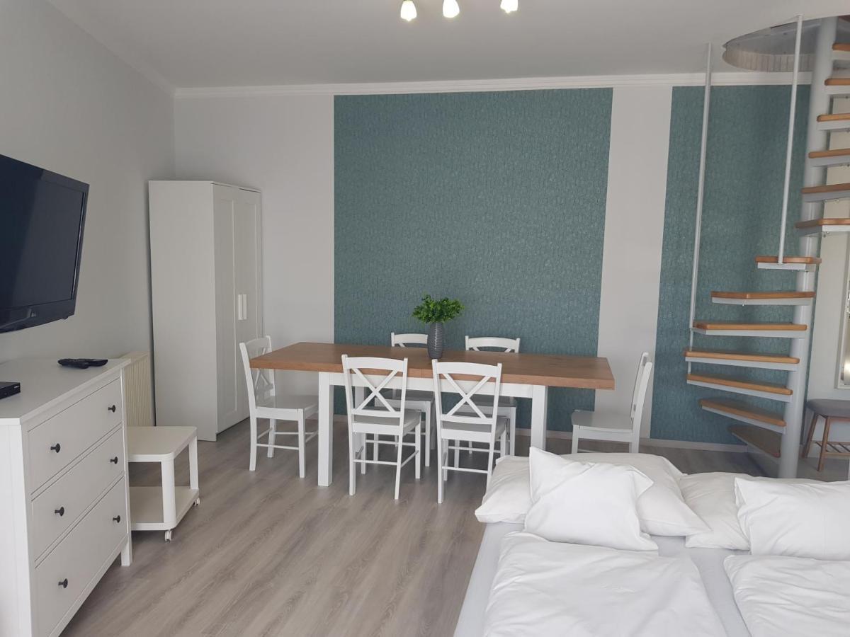 Zoli Apartmanok-Adri Koelcsey 32 Hajduszoboszlo Bagian luar foto
